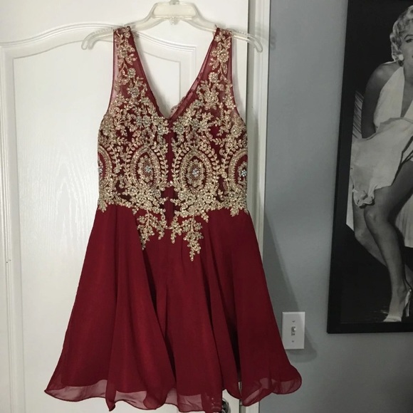 Prom Dress - Picture 2 of 5